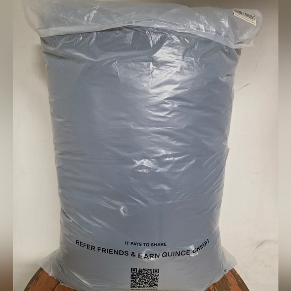 Quince SEALED! NWT! Responsible Down Long Puffer Jacket in Black. Sz Md. R2S!! - Picture 12 of 16